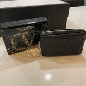 Valentino make up pouch brand new inbox